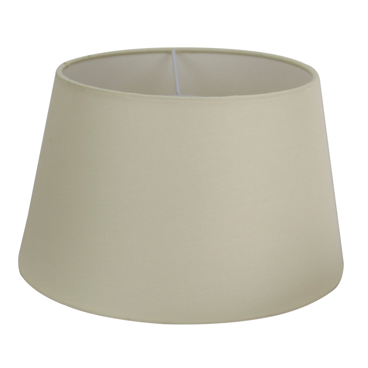 De crèmekleurige lampenkap Drum voegt een tijdloze charme toe aan je interieur. Perfect voor sfeervolle verlichting.