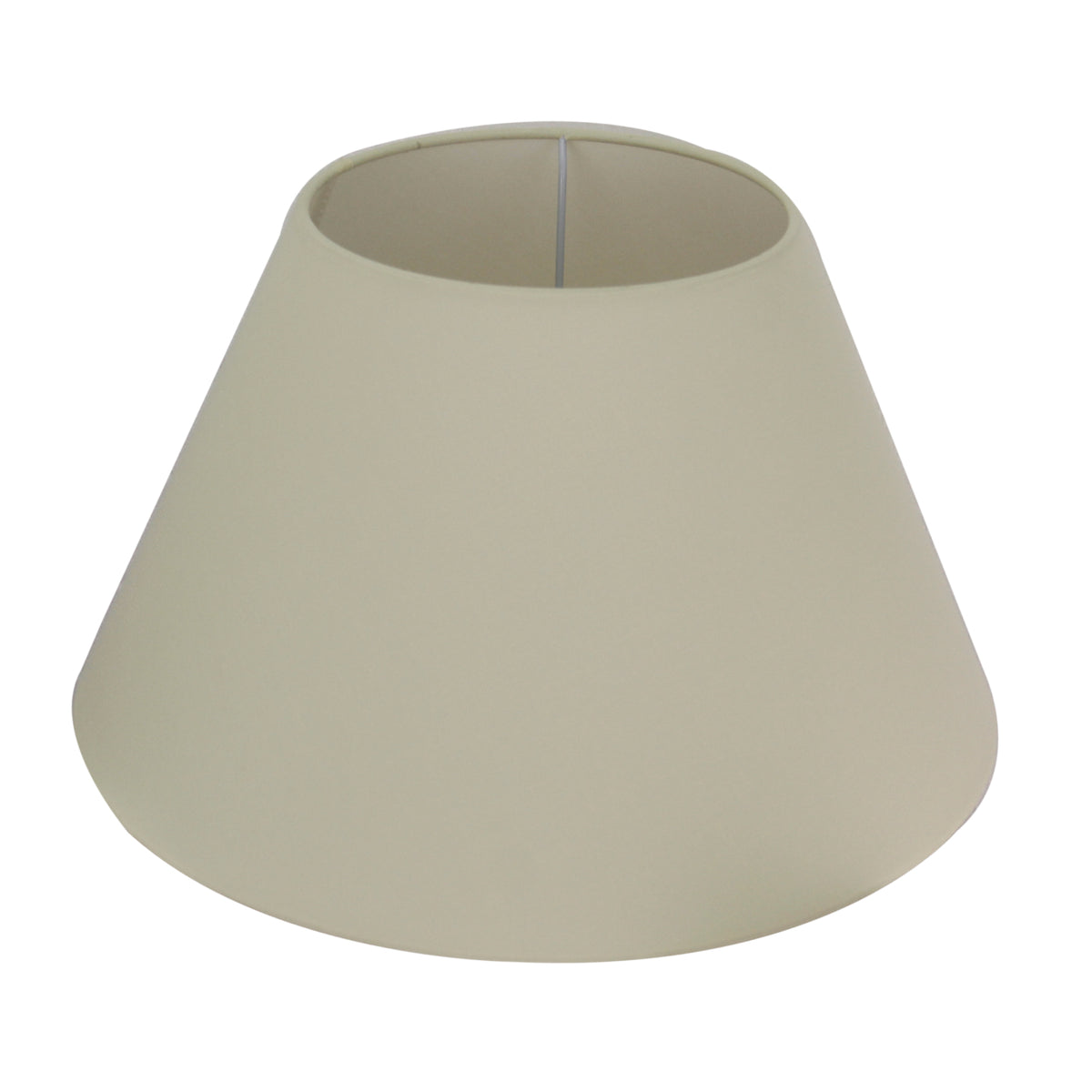 Een gedetailleerde kijk op de crèmekleurige lampenkap. Perfect voor een warme en uitnodigende sfeer in huis.