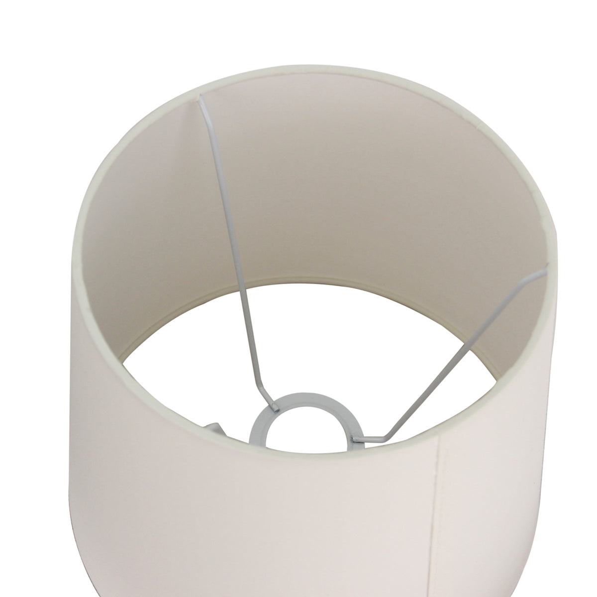 Deze crème lampenkap in moderne stijl geeft een zachte, warme gloed aan je interieur. Perfect voor sfeervolle verlichting.