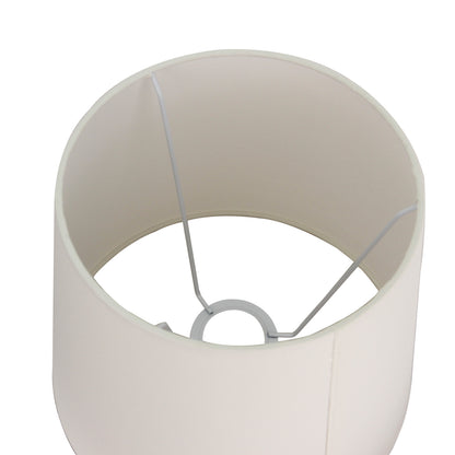Deze crème lampenkap in moderne stijl geeft een zachte, warme gloed aan je interieur. Perfect voor sfeervolle verlichting.