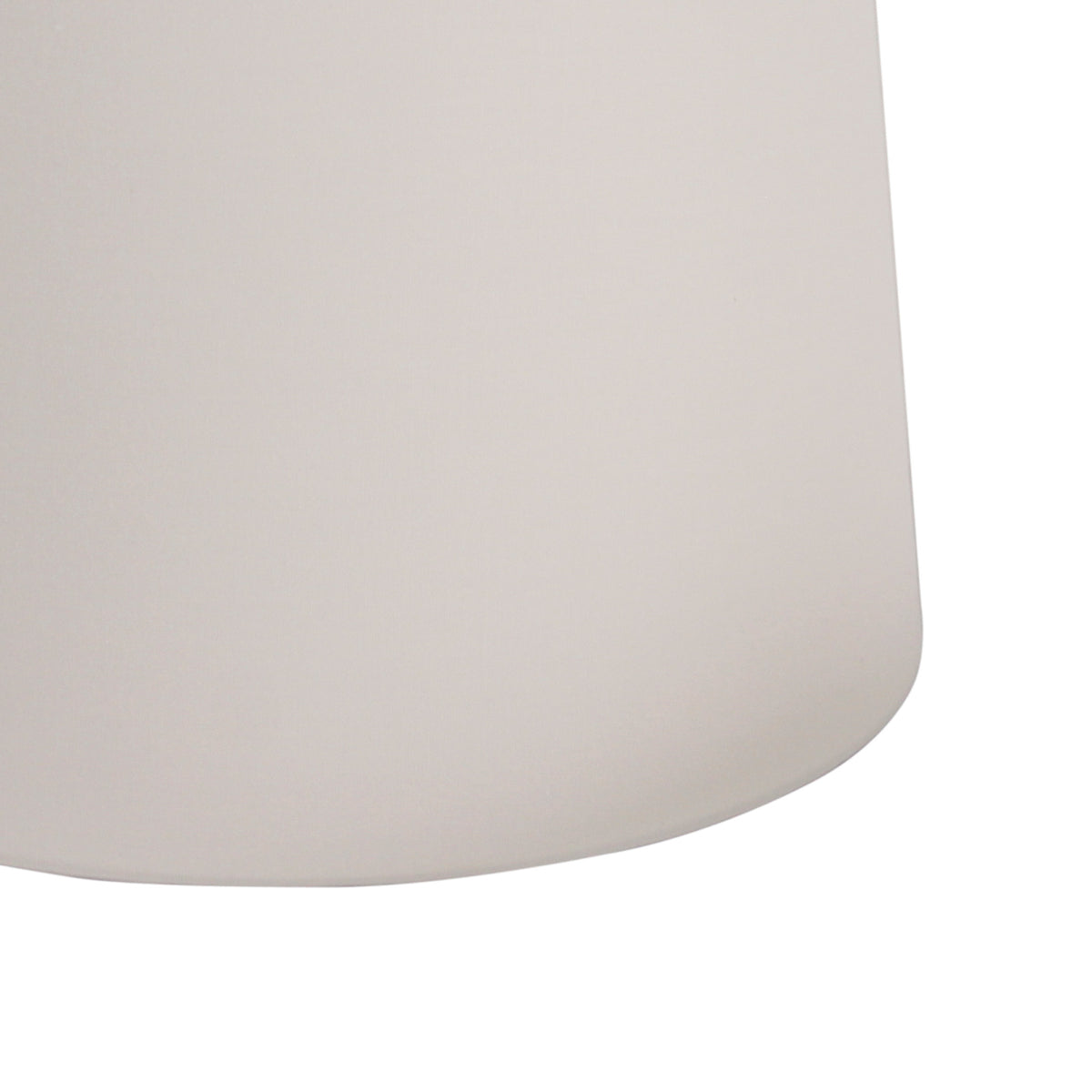 Detail van de crèmekleurige lampenkap Drum. Perfect voor een moderne uitstraling in jouw interieur.