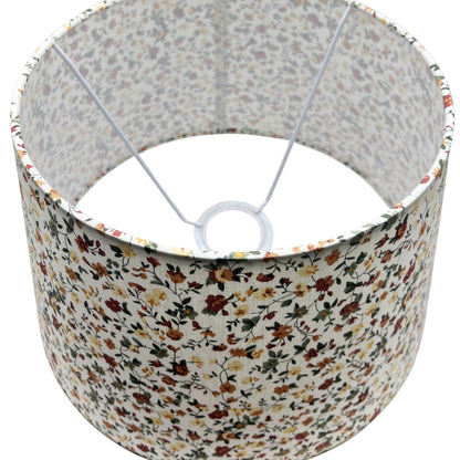 Bovenaanzicht van de crèmekleurige lampenkap in drumvorm. Perfect voor het creëren van een warme, sfeervolle ambiance.