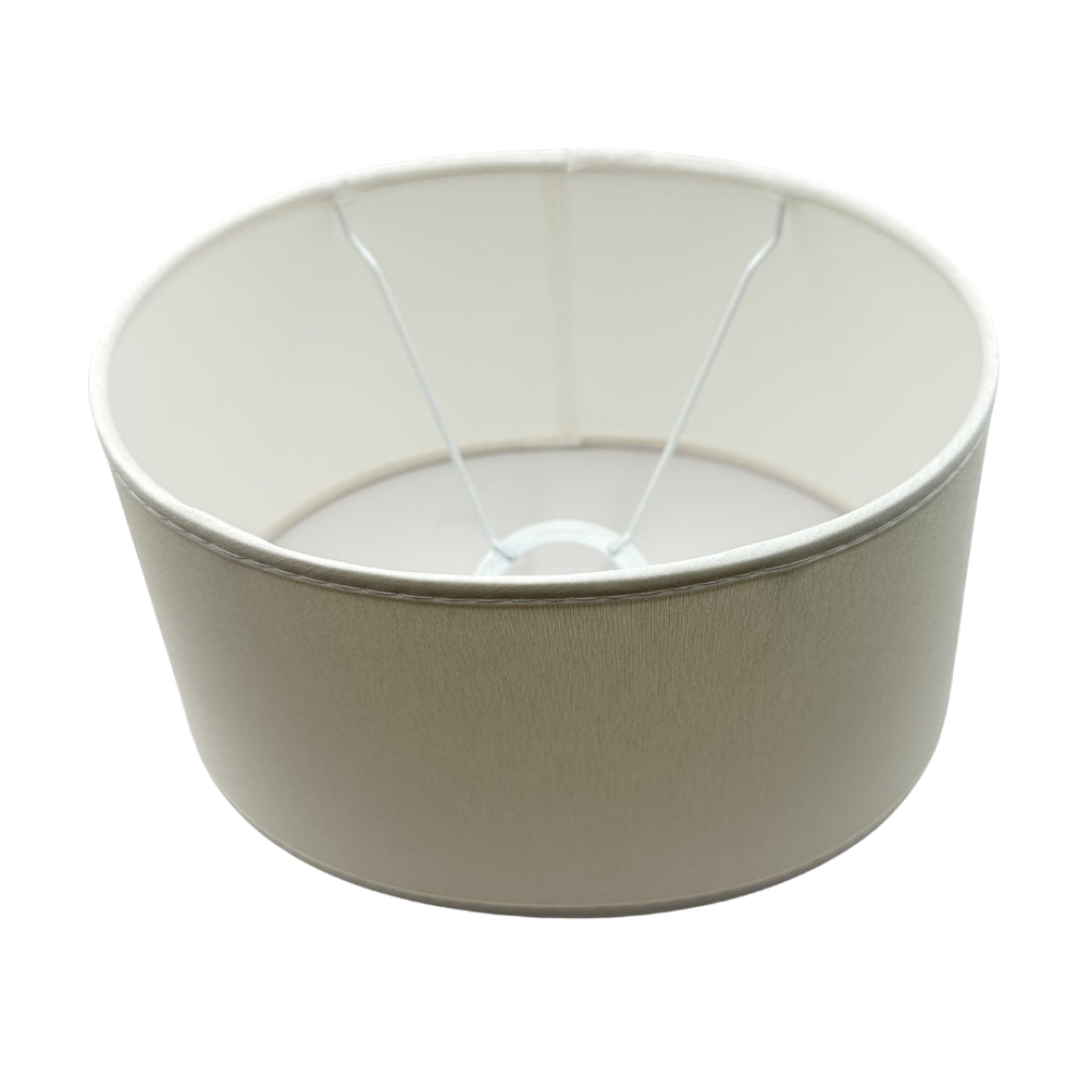Detail van de stijlvolle crèmekleurige lampenkap Oval. Perfect voor een moderne uitstraling in ieder interieur.