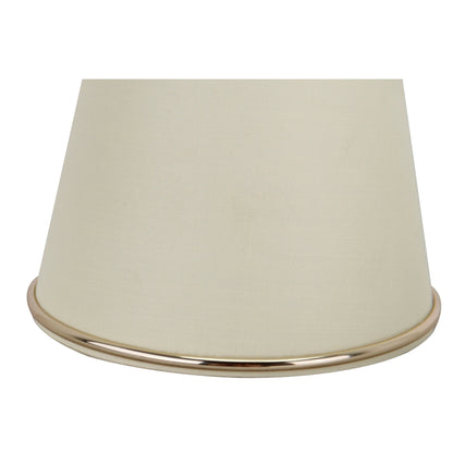 Deze crème lampenkap in klassiek design past perfect op elke standaard fitting. Creëert een warme, sfeervolle ambiance.