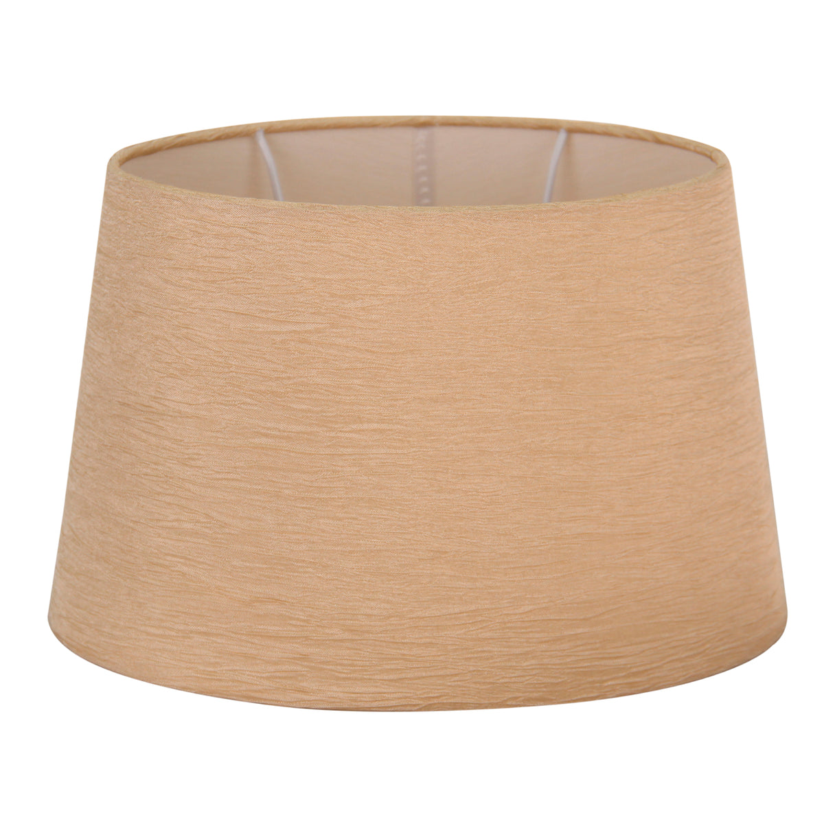 Deze moderne lampenkap in crème met gouden accents voegt een warme uitstraling toe aan elke ruimte.