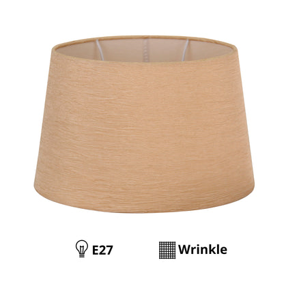 Deze crèmekleurige lampenkap met gouden accent is perfect voor een moderne uitstraling. Ideaal voor sfeervolle verlichting.