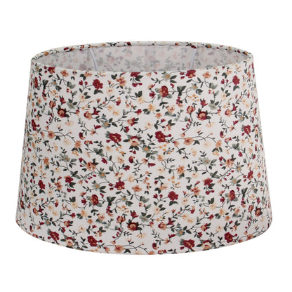 Deze crèmekleurige lampenkap in ovale vorm geeft jouw interieur een warme uitstraling. Perfect voor elke sfeervolle ruimte.