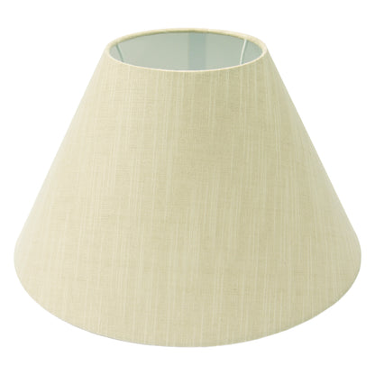 Deze crèmekleurige lampenkap geeft een warm en gezellig licht. Perfect voor een sfeervolle inrichting in elke kamer.
