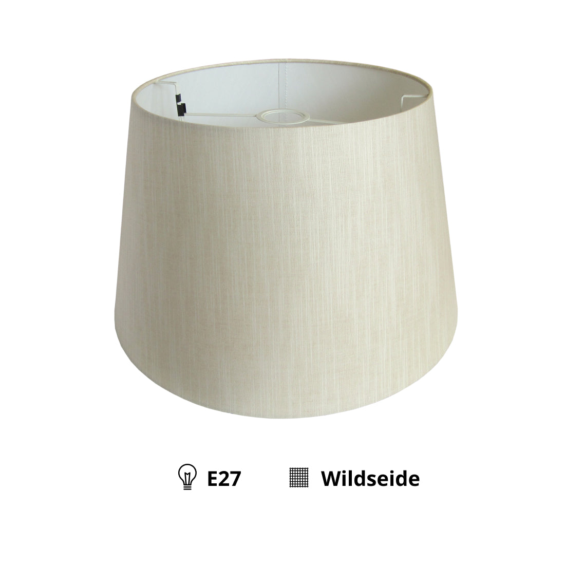 Details van de crèmekleurige lampenkap Drum stralen elegantie uit. Perfect voor een warme, sfeervolle verlichting in huis.
