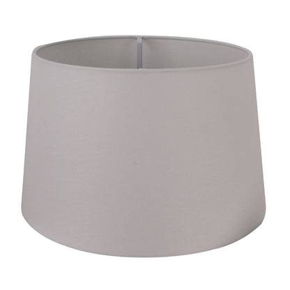 Detail van de gebroken witte lampenkap Drum, perfect voor een sfeervolle uitstraling. Een aanwinst voor elke lamp.