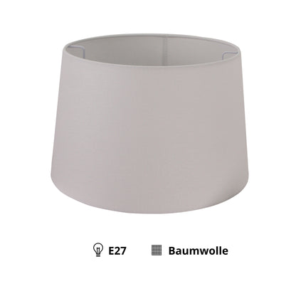 De gebroken witte lampenkap in detail toont zijn verfijnde textuur. Perfect voor een warme, stijlvolle ambiance in huis.