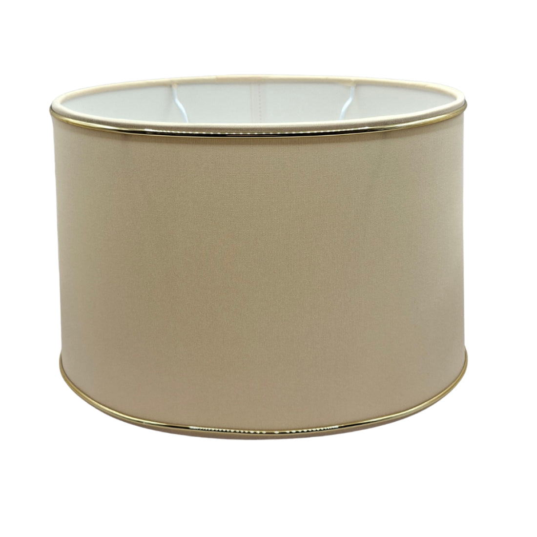 Detailfoto van de beige lampenkap Oval. Deze elegante kap voegt een warme uitstraling toe aan je interieur.