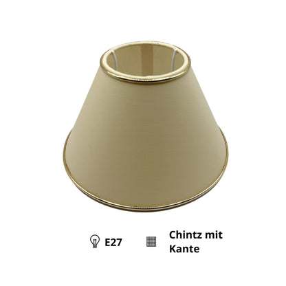 Beige lampenkap met gouden accenten, perfect voor een warme sfeer. Voeg stijl toe aan je interieur met deze elegante kap.