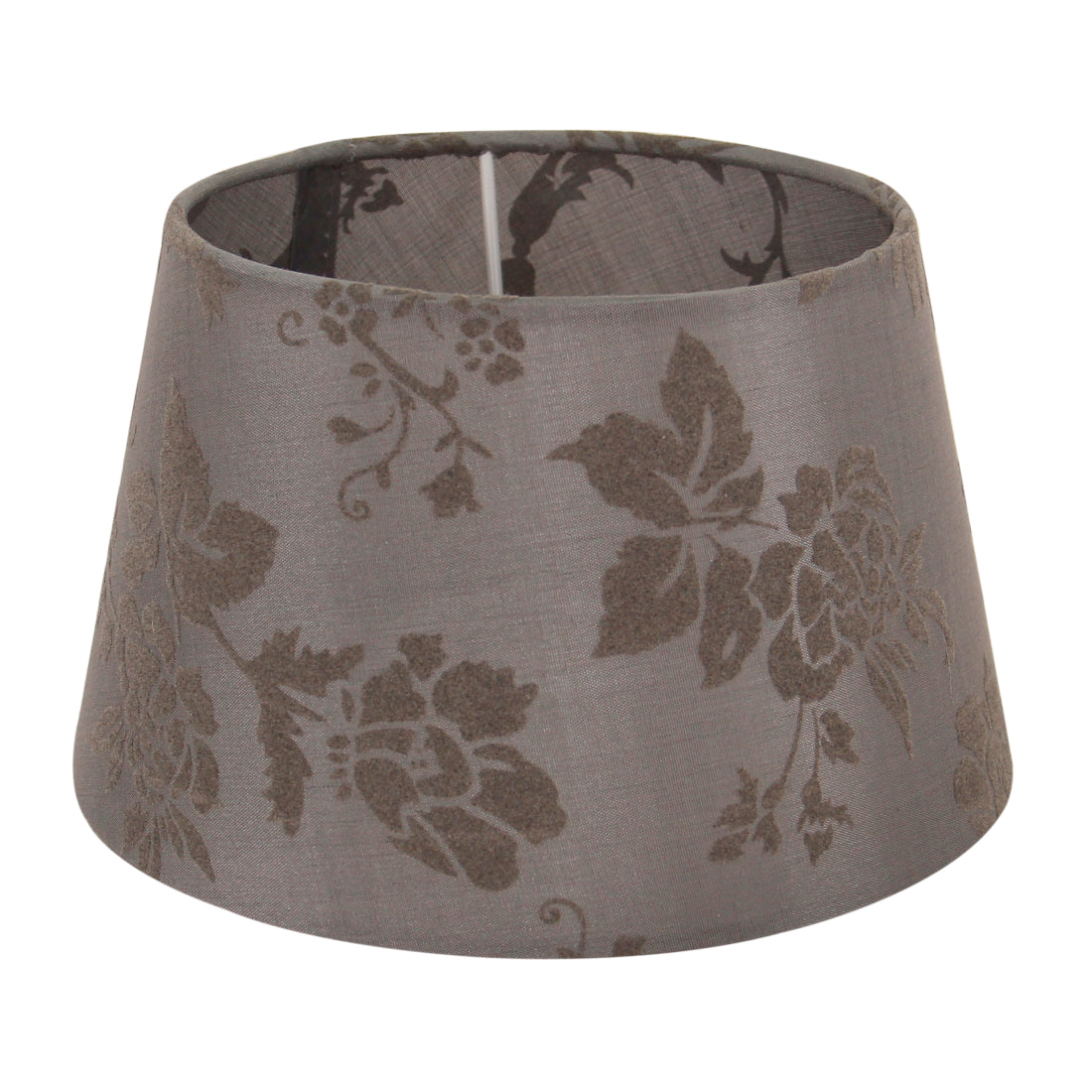 Detail van de grijze lampenkap Drum, tijdloos en elegant. Perfect voor een sfeervolle inrichting in elke ruimte.