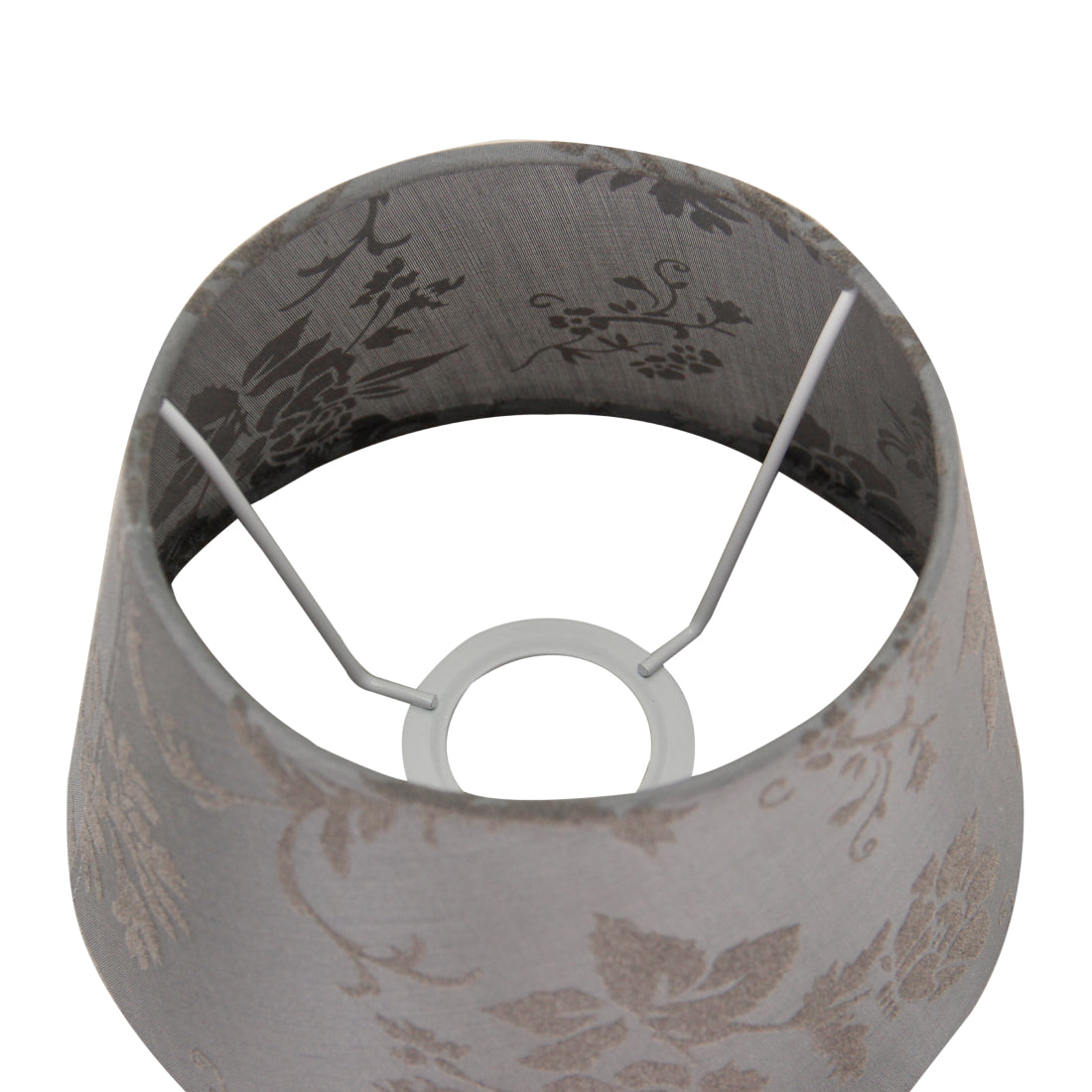 De grijze lampenkap Drum voegt een tijdloze uitstraling toe aan je interieur. Perfect voor een sfeervolle, warme ambiance.