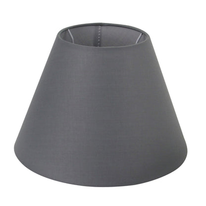 Deze grijze lampenkap uit de Lampenschirme serie geeft een moderne touch aan uw interieur.