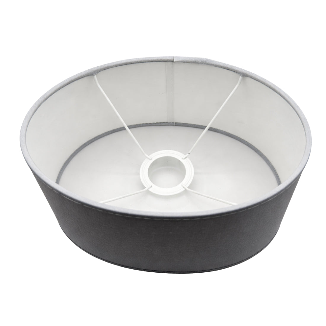 De grijze ovalen lampenkap uit de Lampenschirme-serie. Deze stijlvol ontworpen kap voegt elegantie toe aan uw interieur.