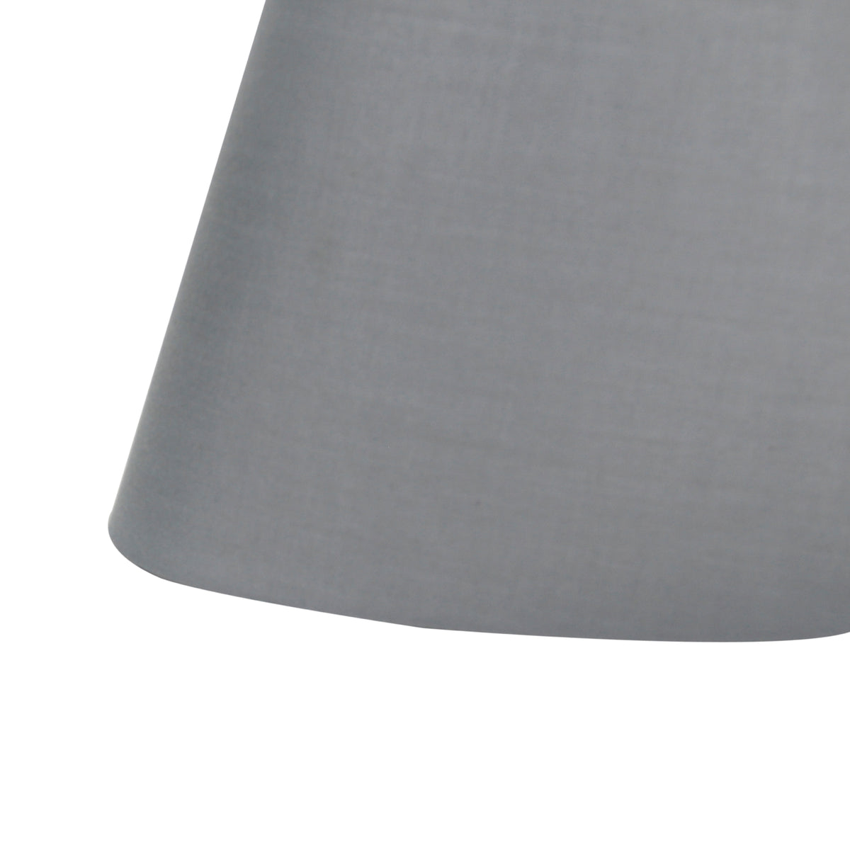 De grijze ovalen lampenkap voegt een moderne touch toe aan uw interieur. Een sfeervolle aanvulling voor elke lamp.
