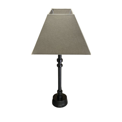 Een moderne grijze lampenkap die warmte en sfeer in je interieur brengt. Perfect voor elke hedendaagse ruimte.