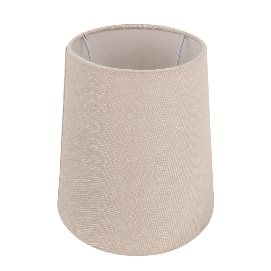 Deze grijze lampenkap heeft een stijlvolle ovale vorm. Perfect voor een sfeervolle toevoeging aan jouw interieur.