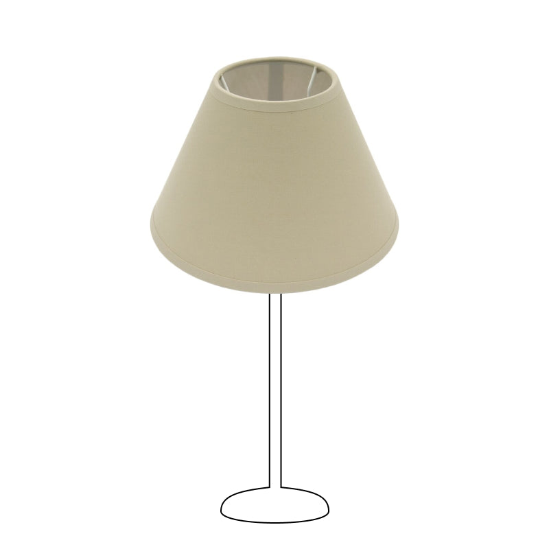 Deze lichtbruine lampenkap voegt warmte toe aan je interieur. Perfect voor een moderne uitstraling in elke ruimte.