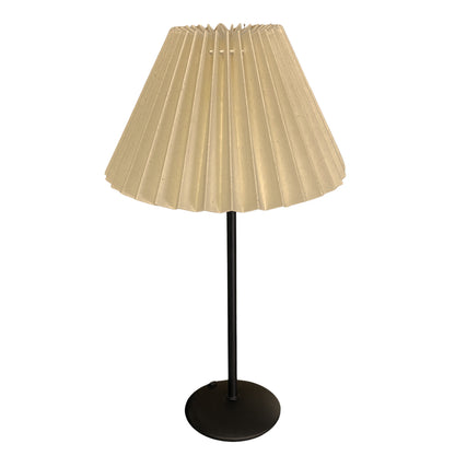 De naturel lampenkap Top brengt een warme, natuurlijke uitstraling in je interieur. Perfect voor sfeervolle verlichting!