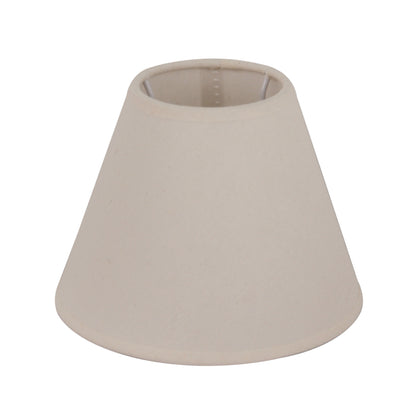 Natuurlijke lampenkap in een warme tint voor een sfeervolle uitstraling. Perfecte aanvulling voor jouw interieur.