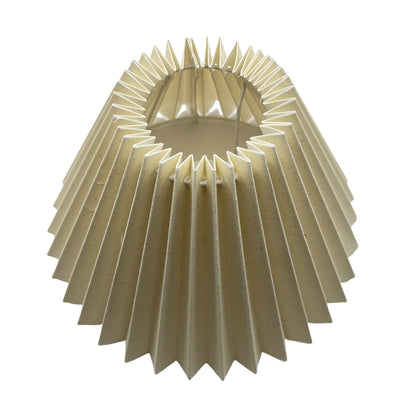 Bovenaanzicht van een natuurlijke lampenkap met een tijdloos design. Perfect voor sfeervolle verlichting in elke ruimte.