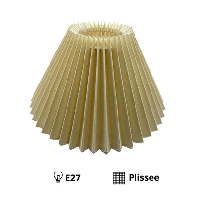 Natuurlijke lampenkap in een tijdloze stijl. Perfect voor het creëren van een warme, gezellige sfeer in huis.