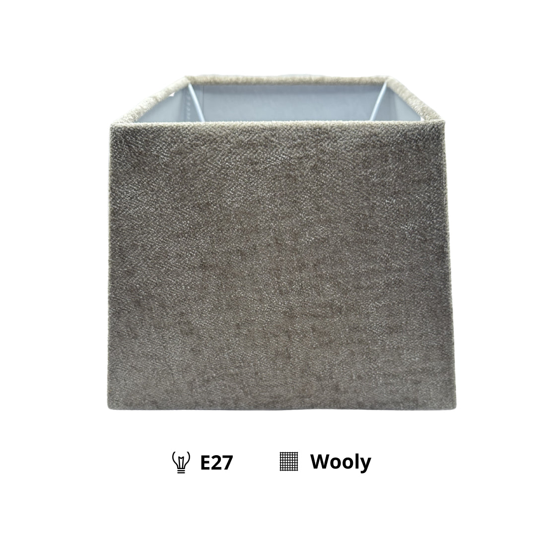 Deze taupe lampenkap Quadrato voegt een warme touch toe aan je interieur. Perfect voor sfeervolle verlichting in elke ruimte.