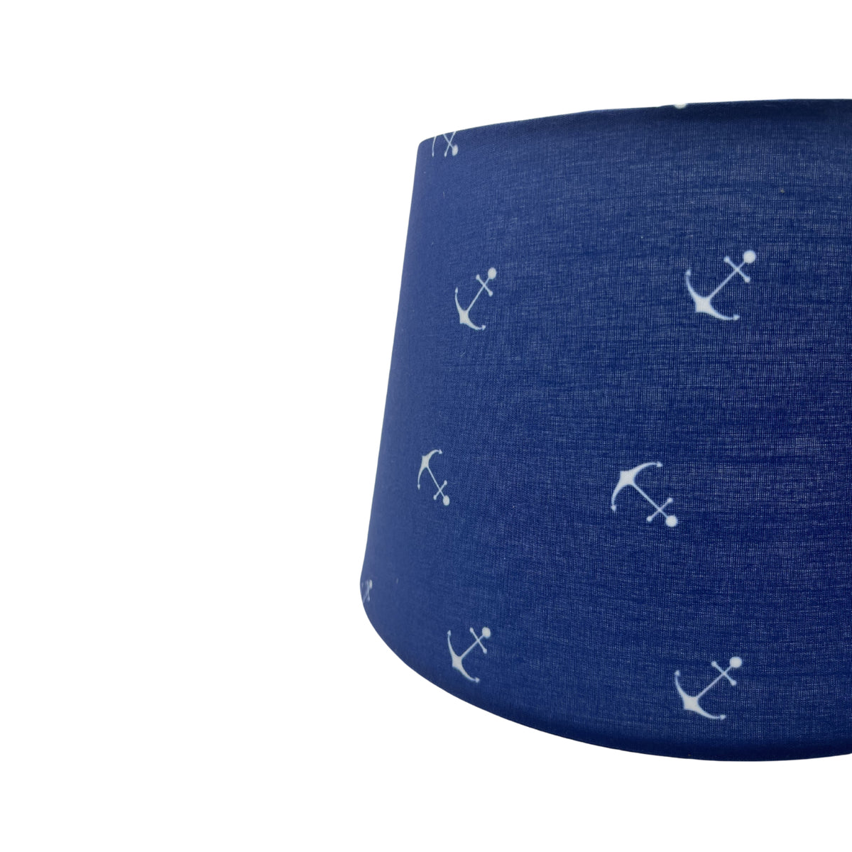 Fraaie lichtblauwe lampenkap in een strakke drumvorm. Perfect voor een frisse touch in jouw interieur.