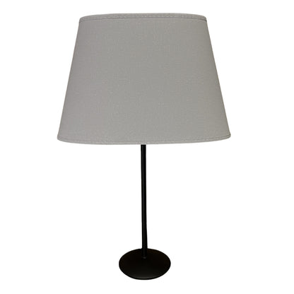 De grijze lampenkap Oval voegt een moderne touch toe aan je interieur. Perfect voor sfeervolle verlichting in elke ruimte.