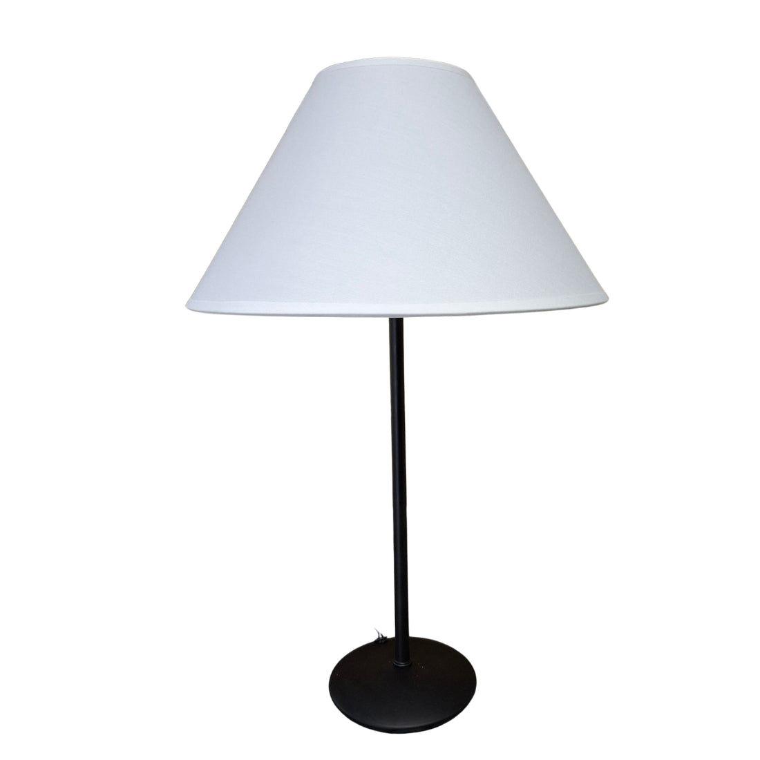 Deze witte lampenkap creëert een frisse en moderne uitstraling in jouw interieur.