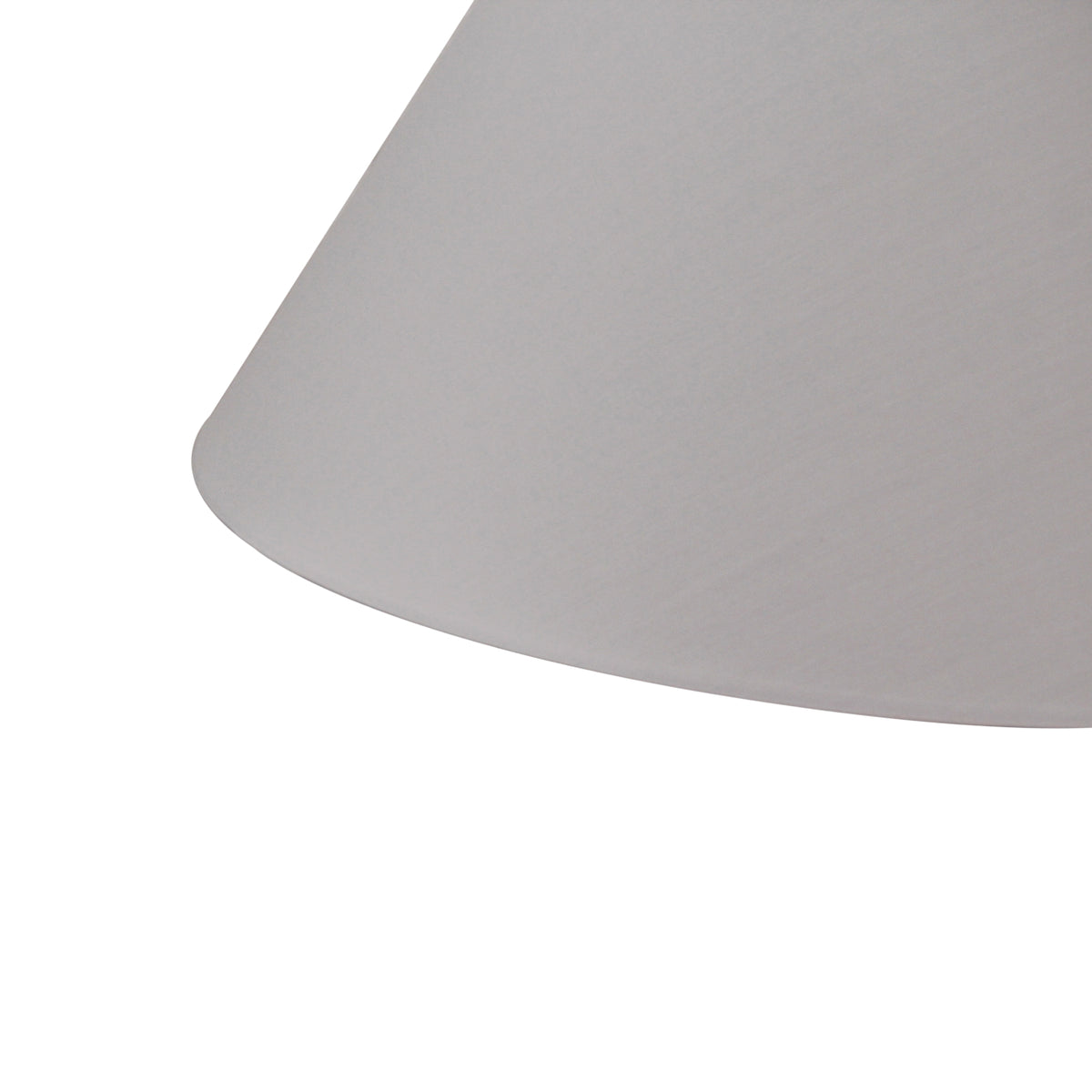 Deze witte lampenkap heeft een tijdloos design en past perfect in diverse interieurstijlen.