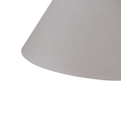 Deze witte lampenkap heeft een tijdloos design en past perfect in diverse interieurstijlen.
