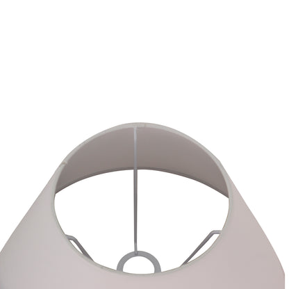 De witte lampenkap met een diameter van 40 cm biedt een frisse uitstraling. Perfect voor een sfeervolle inrichting.