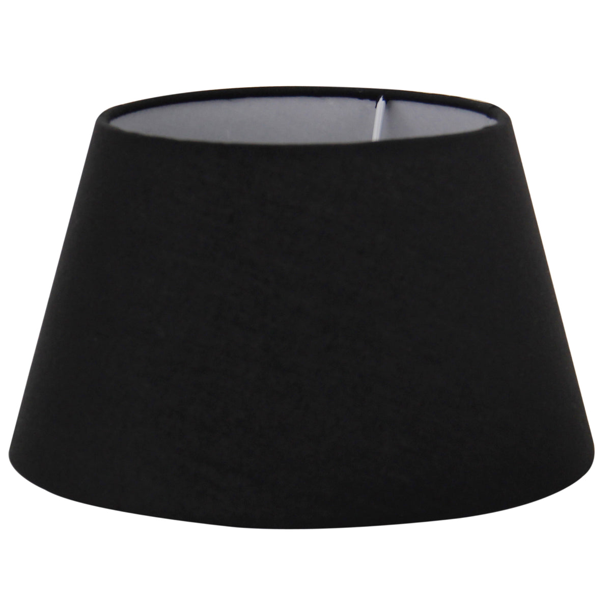 Deze zwarte lampenkap voegt een moderne touch toe aan je interieur. Perfect voor sfeervolle verlichting in elke ruimte.