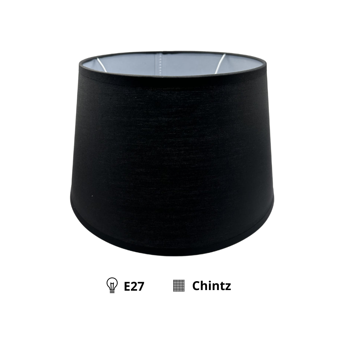 Deze zwarte lampenkap in drumvorm voegt een eigentijdse flair toe aan je interieur. Perfect voor sfeervolle verlichting.