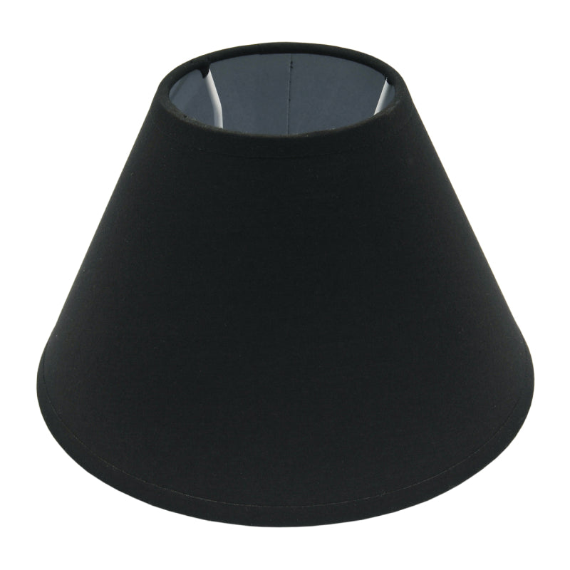 Deze zwarte lampenkap geeft elke lamp een moderne uitstraling. Perfect voor het creëren van een sfeervolle ambiance.