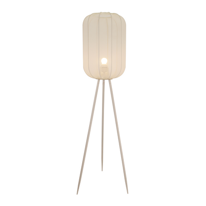De crèmekleurige Lecce vloerlamp straalt een rustgevende Japandi-sfeer uit. Perfect voor een serene hoek in huis.