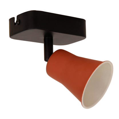 De kleine zwarte plafondlamp Lisa voegt een industriële flair toe aan je interieur. Perfect voor gezellige ruimtes!