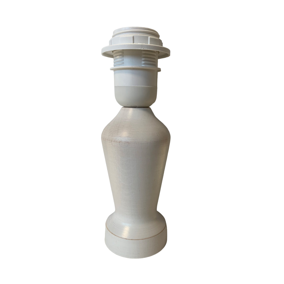 Deze vintage lampenvoet in crème geeft een warme uitstraling aan je interieur. Perfect voor elke sfeervolle ruimte.