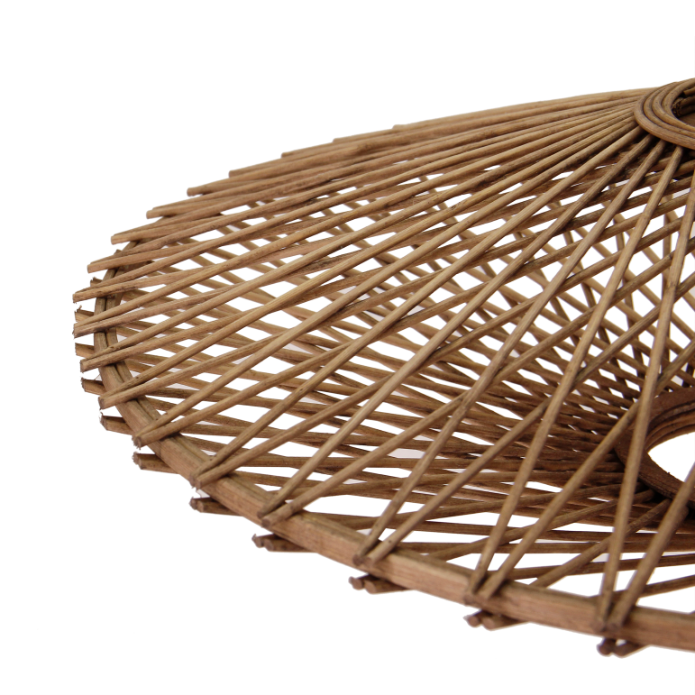 Deze detailfoto toont de bruine Nature Capello hanglamp met een modern design.