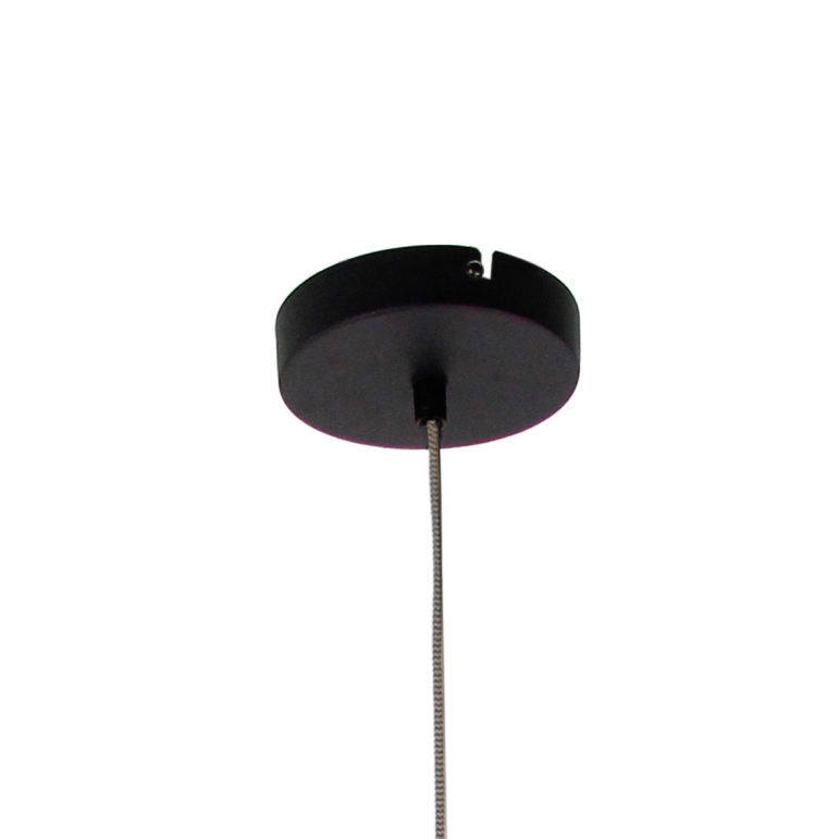 De bruin gekleurde Nature Diagonaal hanglamp voegt landelijke charme toe aan je interieur. Perfect voor boven de eettafel.