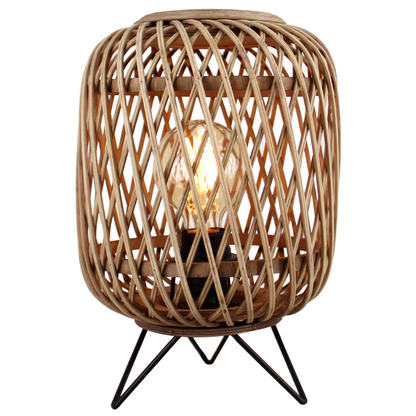 Deze beige tafellamp uit de Nature Diagonaal serie voegt een landelijke charme toe aan je interieur.