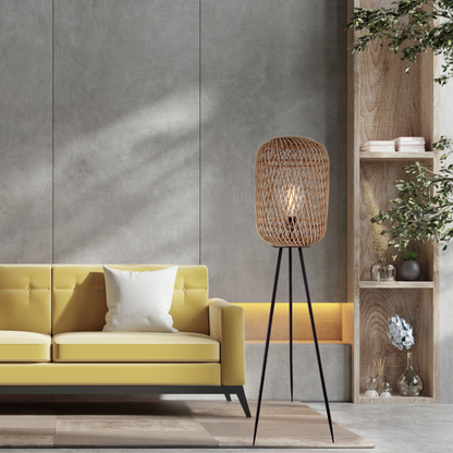 Bijzondere beige vloerlamp uit de Nature Diagonaal serie.