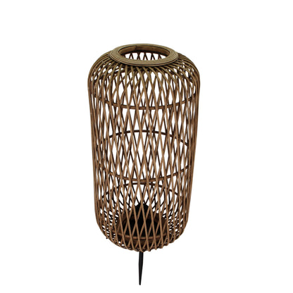 Deze detailfoto toont de robuuste, bruine vloerlamp Nature Diagonaal. Een moderne eyecatcher voor een warme sfeer in huis.
