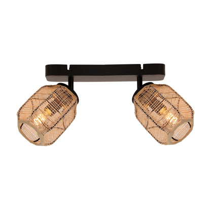 Natuurlijke charme in bruin hanteert deze plafondlamp. Perfect voor een warme, landelijke sfeer in je interieur.