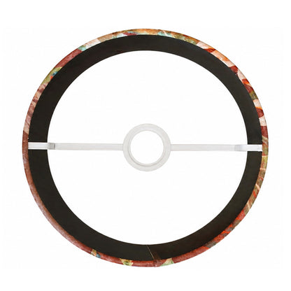 Deze gedetailleerde lampenkap in warme kleuren voegt een speelse touch toe aan je interieur.