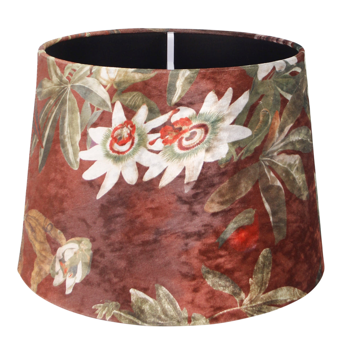 Deze oranje lampenkap heeft een uniek Japandi-design. Perfect om een warme, nostalgische sfeer in huis te creëren.